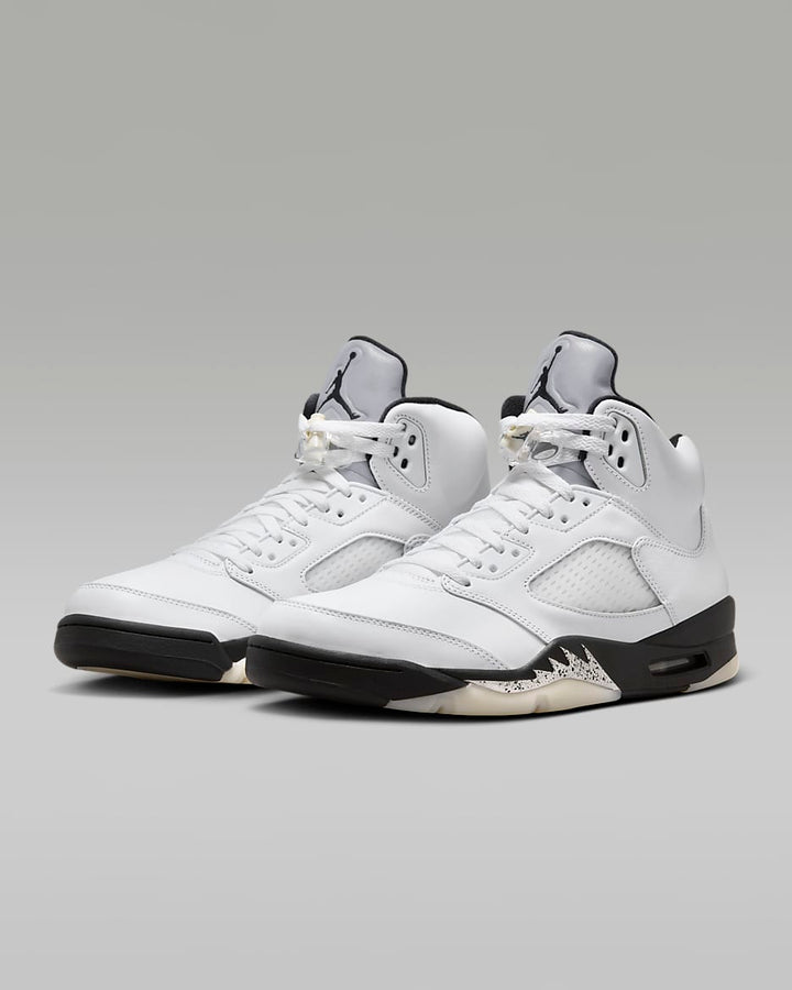 Air Jordan 5 Retro "White and Black"
Men's Shoes