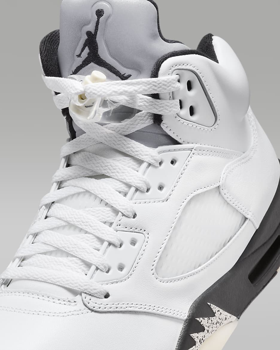 Air Jordan 5 Retro "White and Black"
Men's Shoes